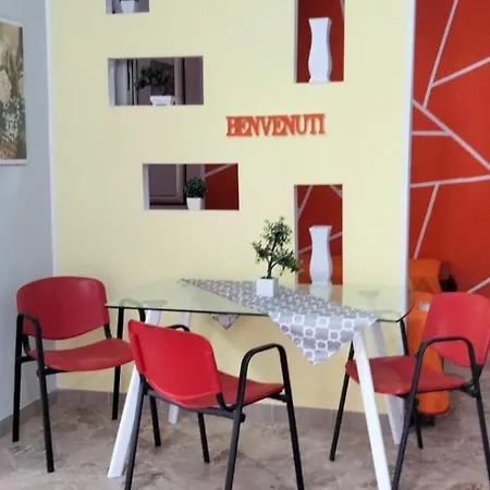 Al Mare Appartement Rometta Marea